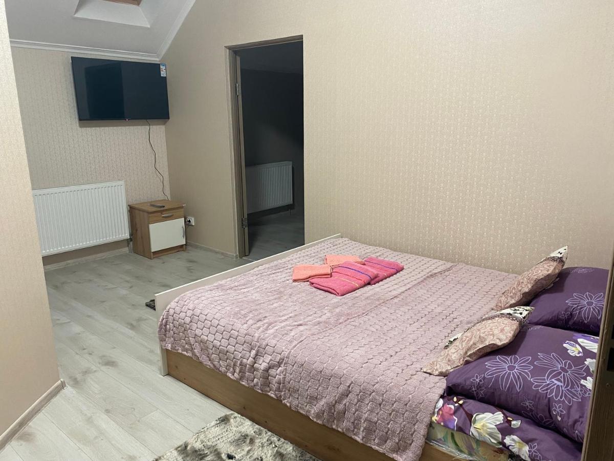 Катерина Hotel Chynadiyovo ภายนอก รูปภาพ